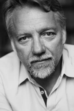 Photo of Edward Burtynsky