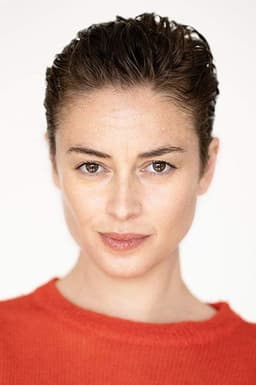 Photo of Emmanuelle Bouaziz