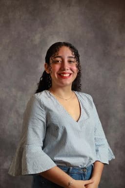 Photo of Laura Pajara