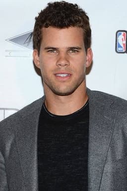 Photo of Kris Humphries