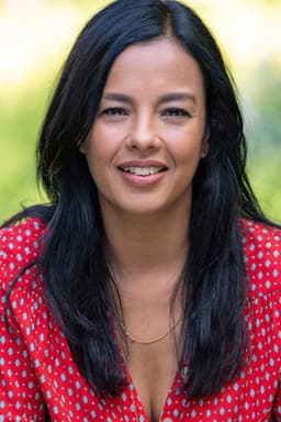 Photo of Liz Bonnin