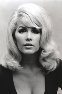 Photo of Stella Stevens