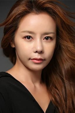 Photo of Shin Yi