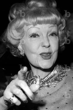 Photo of Jeanne Aubert