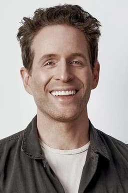 Photo of Glenn Howerton