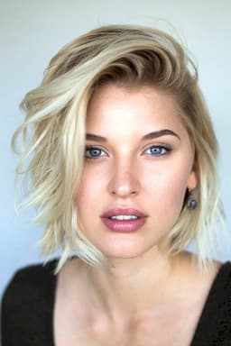 Photo of Sarah Grey