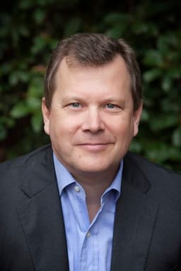 Photo of Peter Schweizer