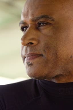 Photo of Robb Holland