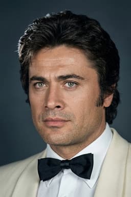 Photo of Cüneyt Arkın