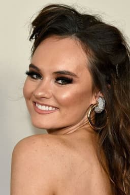 Photo of Madeline Carroll