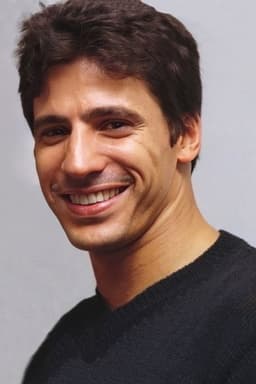 Photo of Leonardo Brício