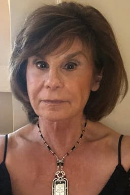 Photo of Leslee Emmett