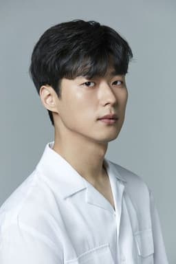 Photo of Ahn Dong-gu