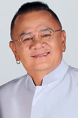 Photo of Jamnong Piyachot