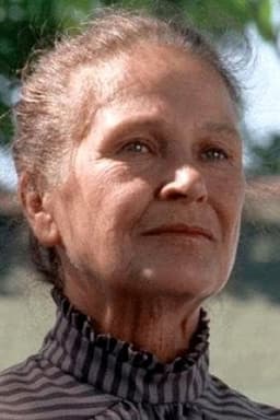 Photo of Colleen Dewhurst