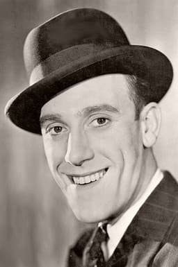 Photo of Tommy Trinder