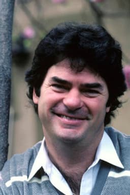 Photo of Frank Bonner
