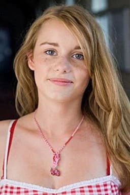 Photo of Anna Hausburg