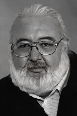 Photo of Ernesto Yáñez
