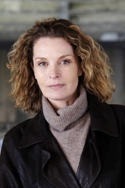 Photo of Isabelle Renauld