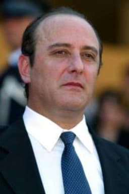 Photo of Alejandro Urdapilleta