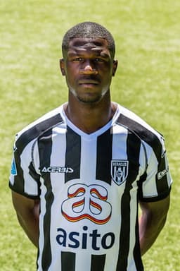 Photo of Stephen Sama