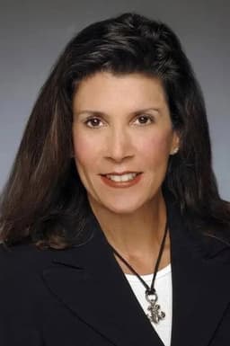 Photo of Shelley Ross