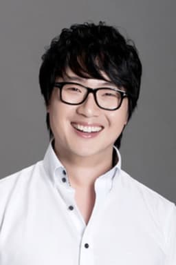 Photo of Hong Bum-ki