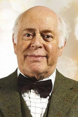 Photo of Clive Swift