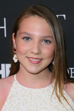 Photo of Isabelle Nélisse
