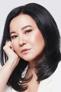 Photo of Lorna Tolentino