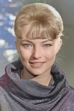 Photo of Karin Baal
