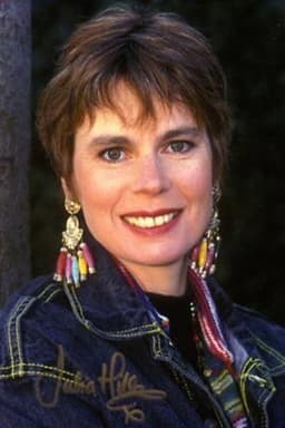 Photo of Julia Hills