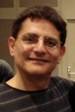 Photo of Ralph Macchio