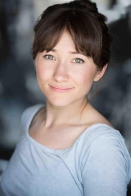 Photo of Sarah Ovens