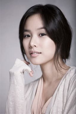 Photo of Jo Yoon-hee