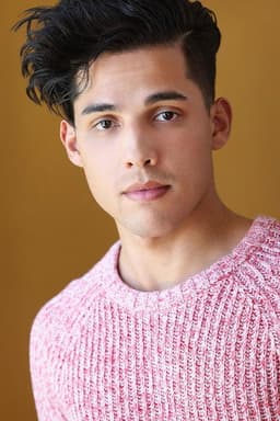 Photo of Derek Rivera