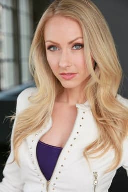 Photo of Lauren Olipra