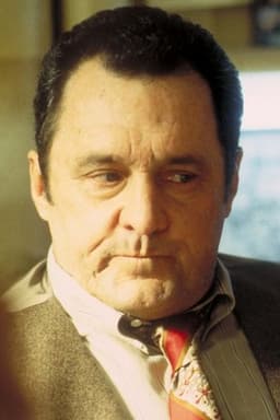 Photo of Beau Starr