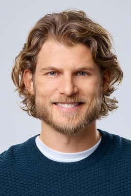 Photo of Travis Van Winkle