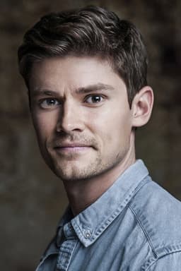 Photo of Owen Roth