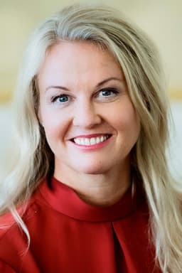 Photo of Nina Kennedy