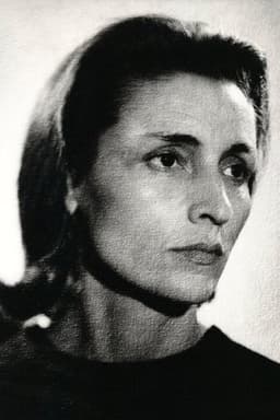 Photo of Rosalie Crutchley