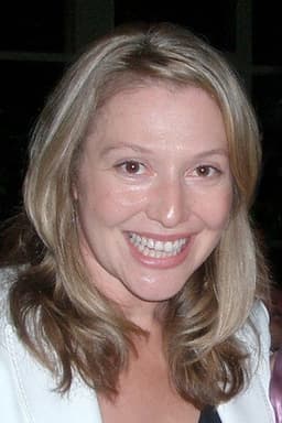 Photo of Heidi Arena