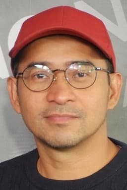 Photo of Jojit Lorenzo