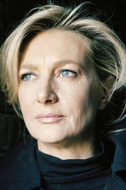 Photo of Anne Loiret