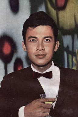 Photo of Ruj Ronapop