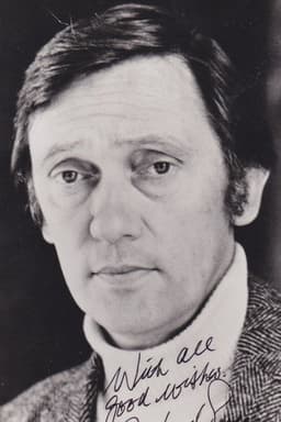 Photo of Richard Pasco