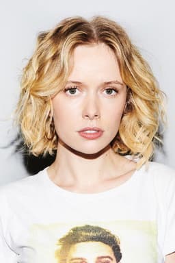 Photo of Amelia Eve