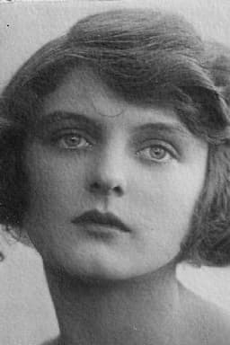 Photo of Zoe Palmer